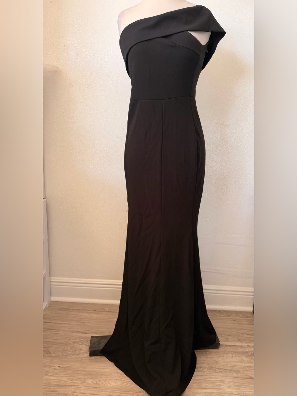 One-Shoulder Black Evening Gown